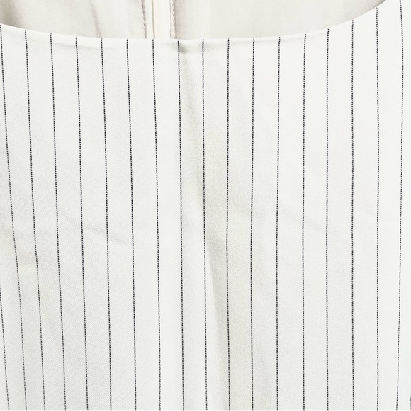 BANANA REPUBLIC | SCULPTED SHEATH DRESS WHITE PIN STRIPED CAP SLEEVES SIZE 14 - Picture 5 of 8